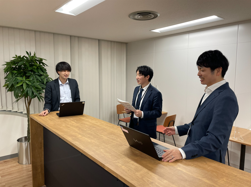 アロカ 株式会社