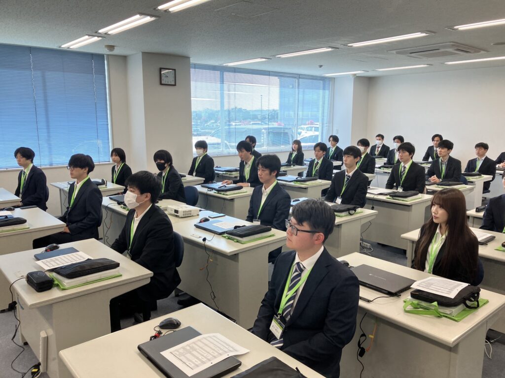 アクモス 株式会社